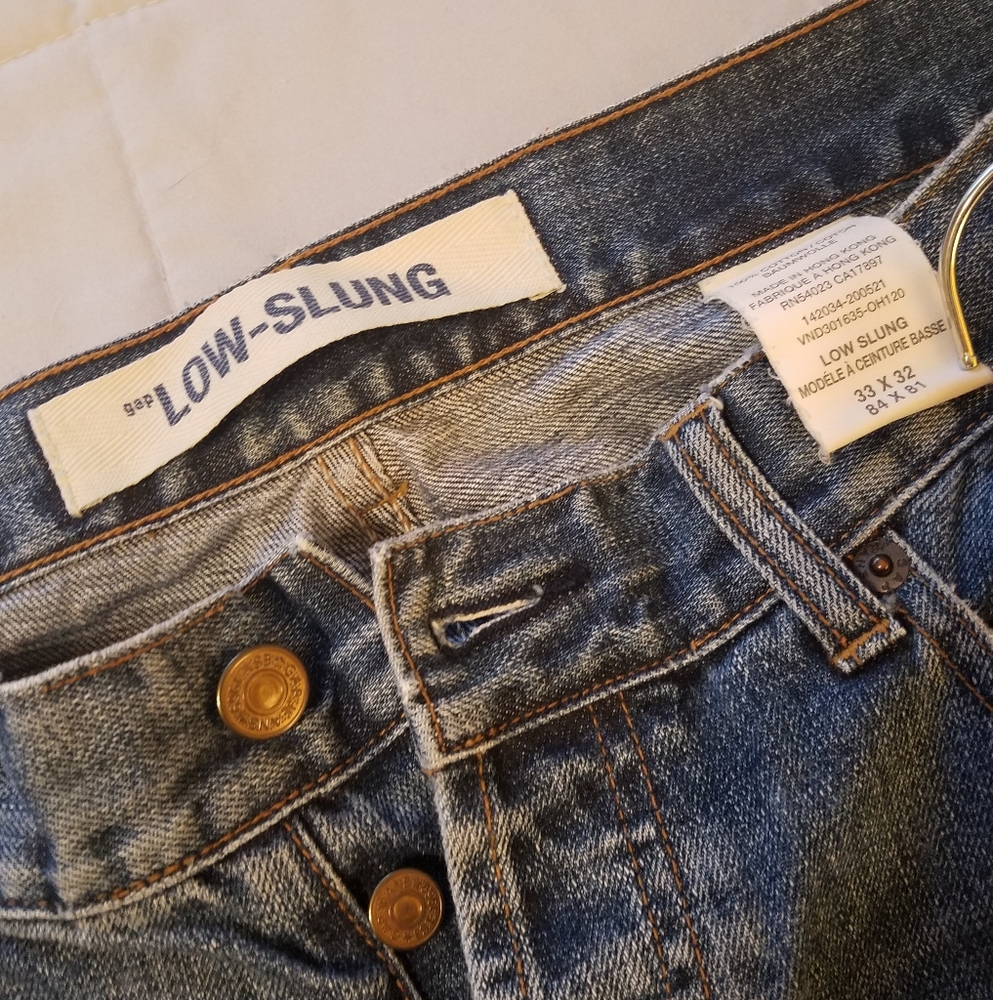 Mens jeans 33 x 32 GAP Low Slung straight leg